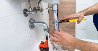 Сантехнические работы Выборг цена 473 руб. Услуги сантехника
